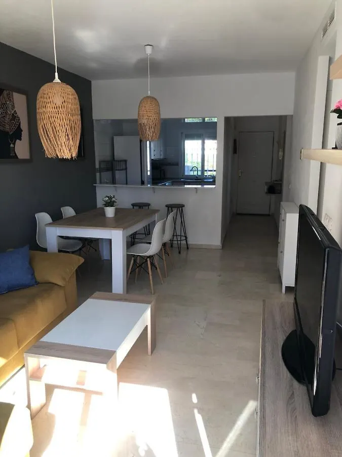 Apartamento Faro12 Playa & Piscina & Parking Privado Benalmádena 0*,  España