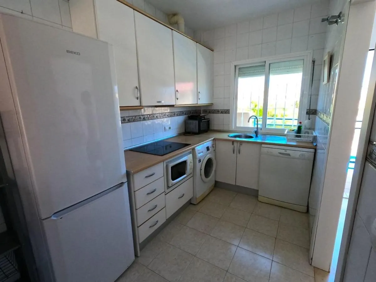 Apartamento Faro12 Playa & Piscina & Parking Privado Benalmádena 0*,  España